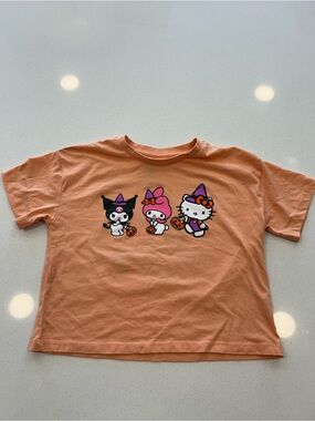 Hello Kitty Peach Halloween Graphic Tee